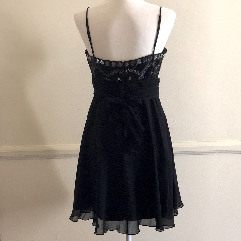 BCBG MAX AZRIA Chiffon Dress - Picture 2 of 9